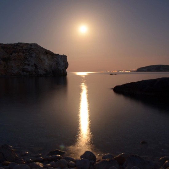 Ver más grande.  | El año pasado la luna del cazador un amigo EarthSky Facebook John Michael Mizzi en la isla de Gozo
