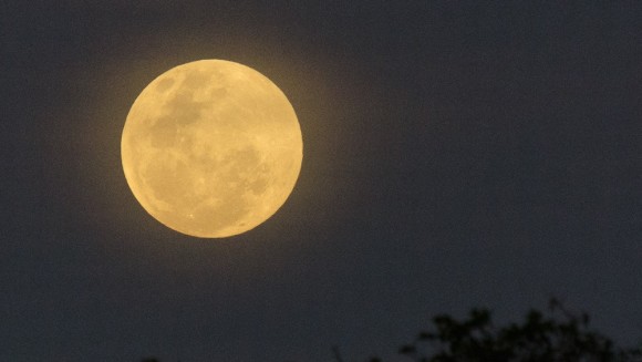 Supermoon in Fortaleza, Brazil on May 24, from our friend Shivan Bruce Skipper.