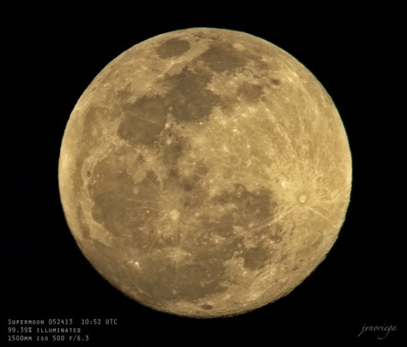 Supermoon from the Philippines.  Photo credit: jv noriega