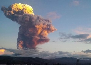 Tungurahua volcano April 4, 2014 via AP