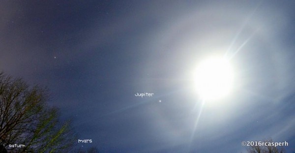 On the morning of January 26, many on the U.S. East Coast saw the moon with a halo around it, and Jupiter near the moon.  Photo by Rosie Caspar Hinkle in Gaston County, North Carolina.