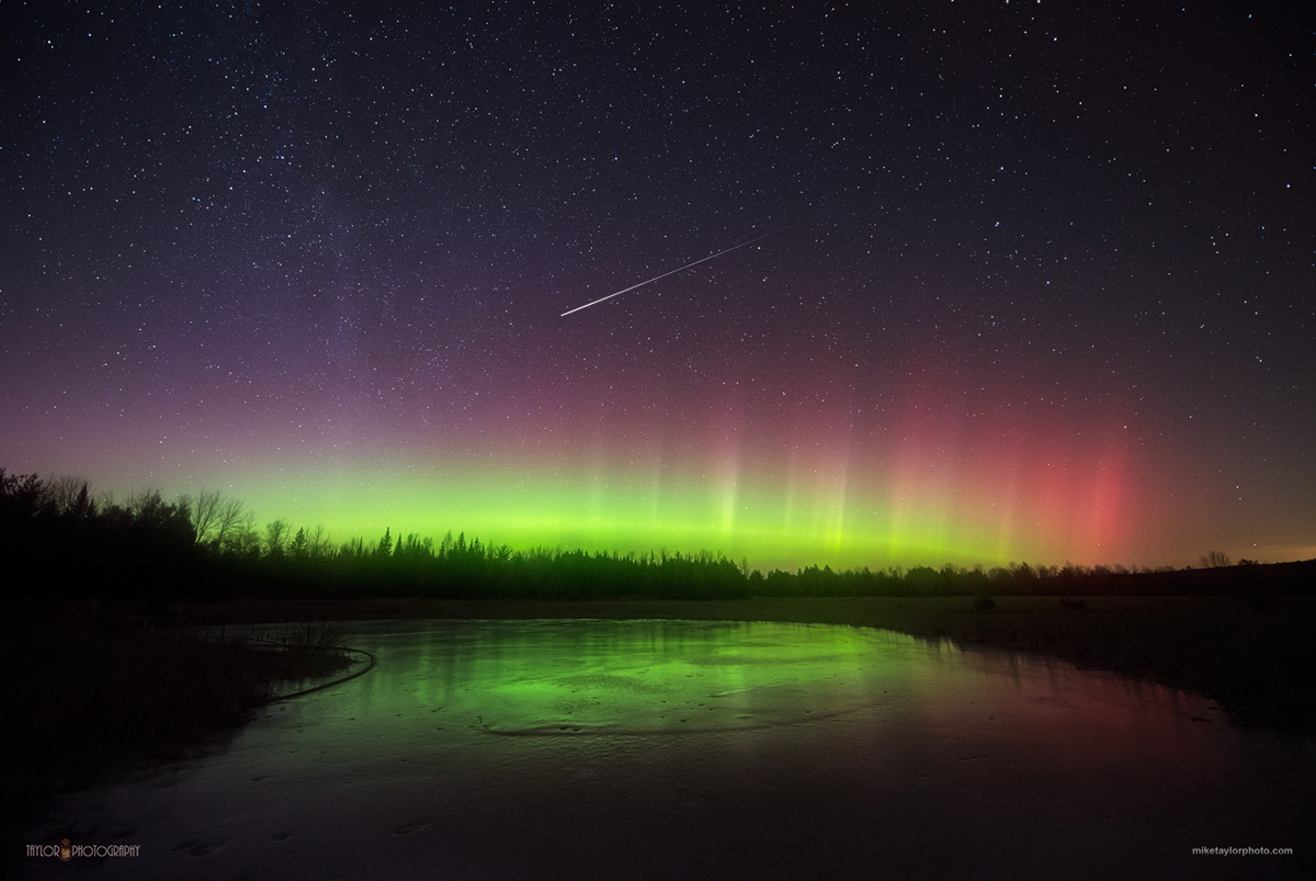 aurora-meteor-3-6-2016-Mike-Taylor-Maine-11.jpg