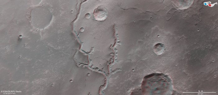 Gray image of river area for viewing through red and blue glasses.